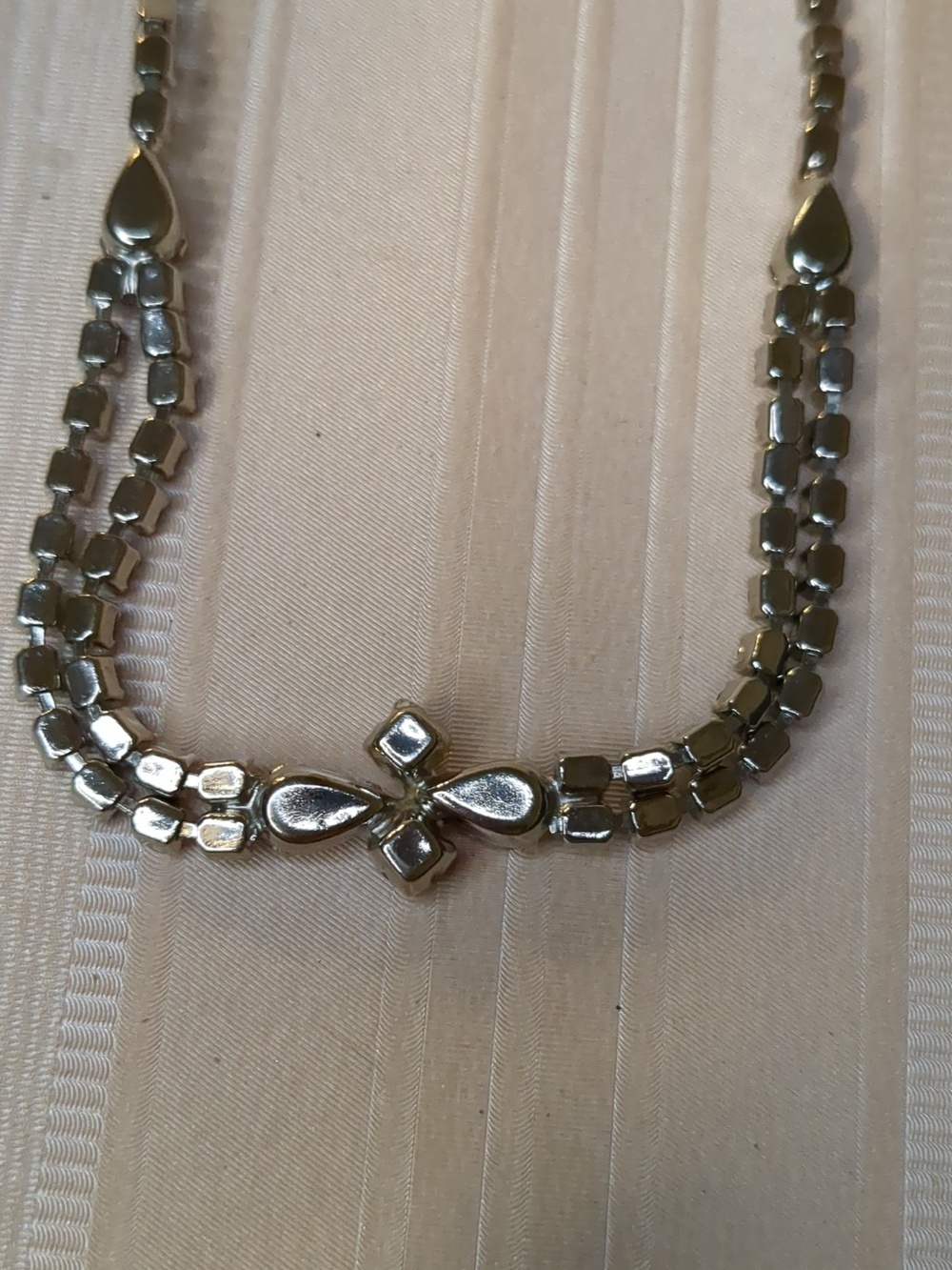 Vintage 60s Rhinestone Necklace Chocker Tennis Style Elegant Formal Wedding - Picture 9 of 10